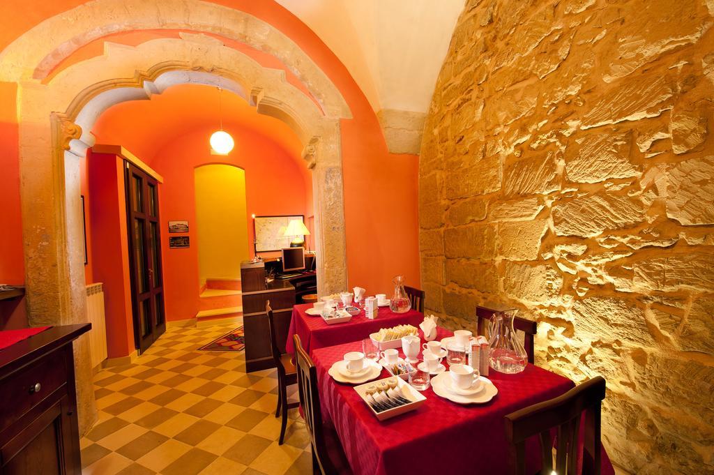 B&B Residenza Pizziniaco Lecce Buitenkant foto