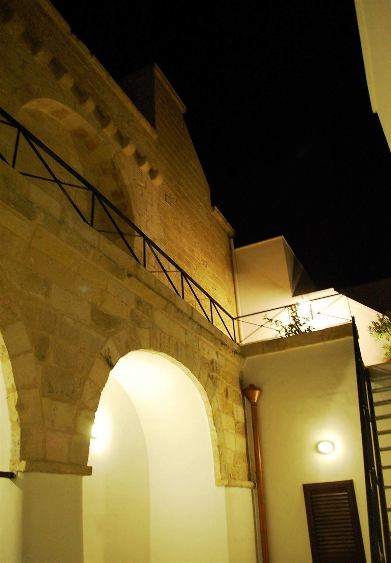 B&B Residenza Pizziniaco Lecce Buitenkant foto